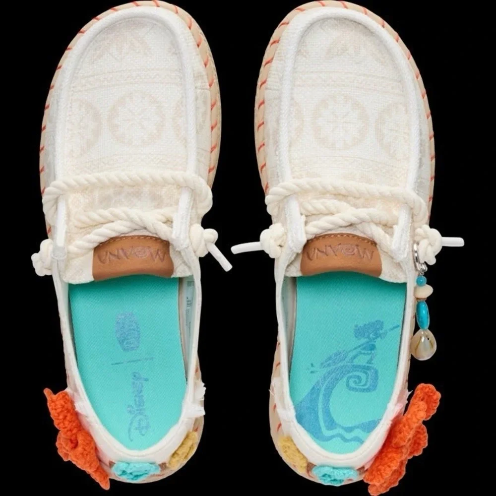 New Hey Dude Disney Moana Wendy Espadrille Slip On Shoes HTF Sz 10 Women's